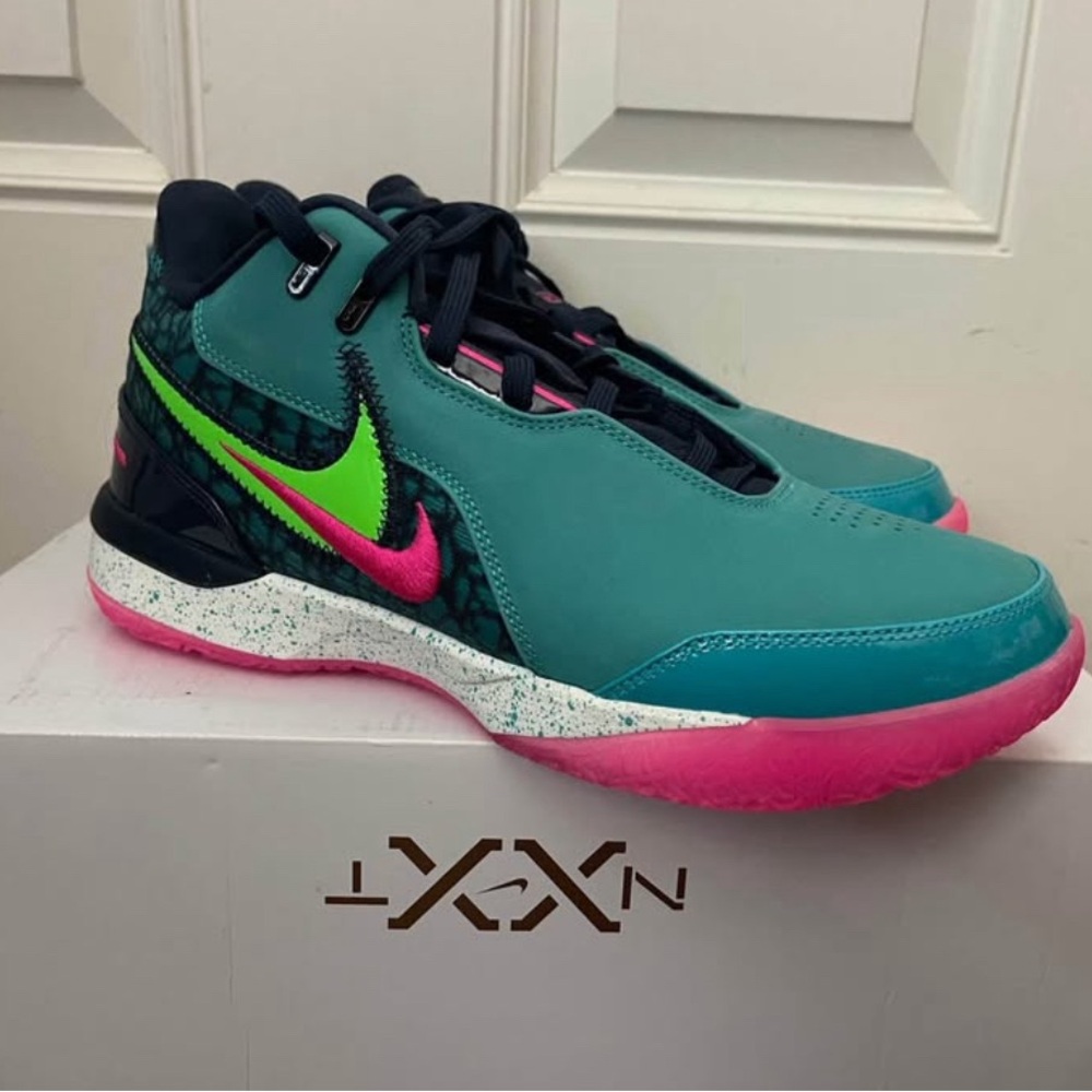 Nike Lebron NXXT Gen Ampd Size 9